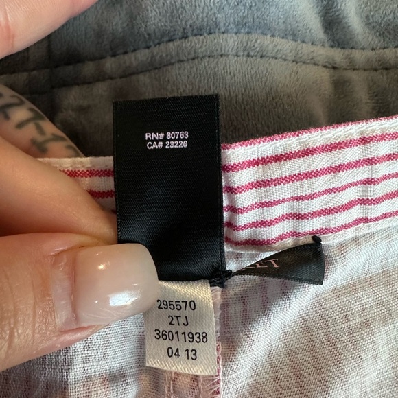 Victoria’s Secret Shorts Women’s Size 12 - Picture 5 of 11